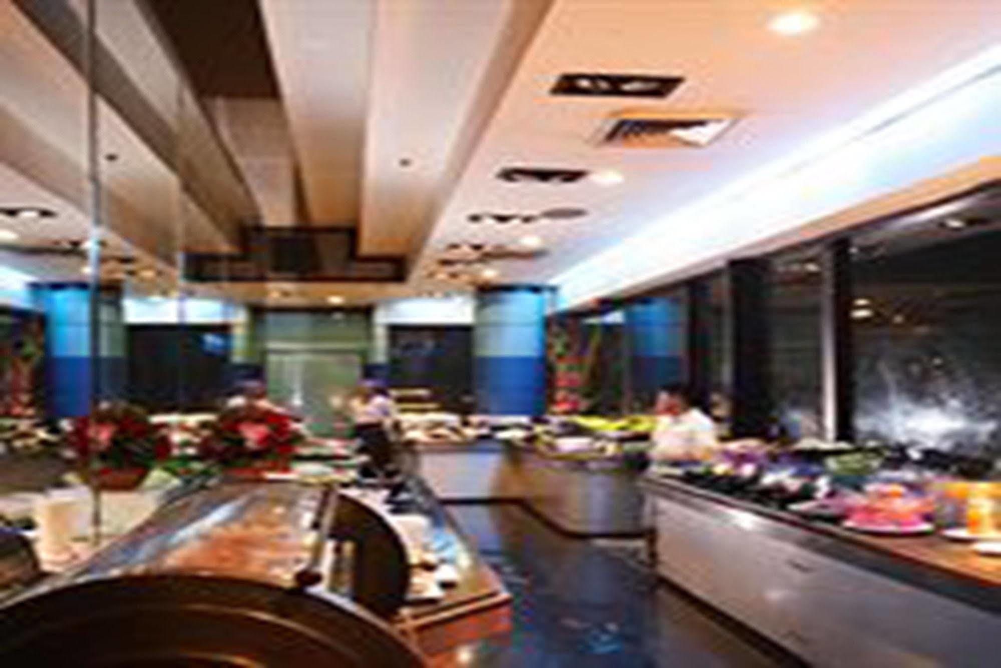 彩虹套房酒店 酒店 3*